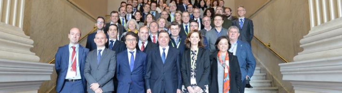 Luis Planas valora la labor de la AICA como referente para lograr unas relaciones justas en el sector agroalimentario Luis Planas valora la labor de la AICA como referente para lograr unas relaciones justas en el sector agroalimentario