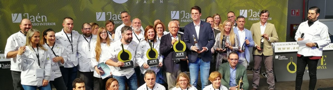 Montes Ortiz, del blog Manzana y Canela, gana el evento gastronómico AOVE Blogger 2019 de la Diputación de Jaén Montes Ortiz, del blog Manzana y Canela, gana el evento gastronómico AOVE Blogger 2019 de la Diputación de Jaén