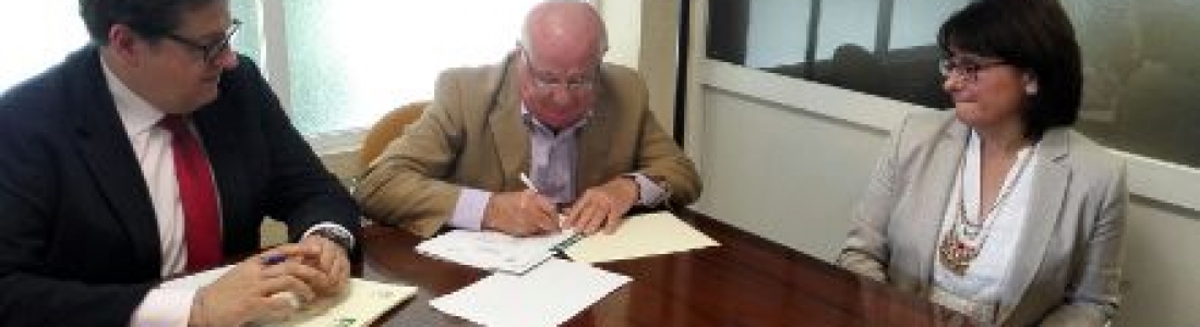 ASAJA-Jaén firma un convenio con el laboratorio de la Caja Rural de Jaén ASAJA-Jaén firma un convenio con el laboratorio de la Caja Rural de Jaén