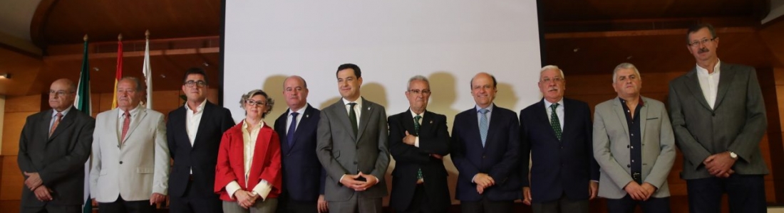 Moreno asegura que su Gobierno invertirá para hacer llegar el aceite de oliva a nuevos mercados Moreno asegura que su Gobierno invertirá para hacer llegar el aceite de oliva a nuevos mercados