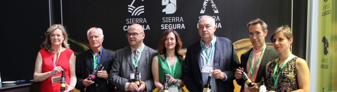 Las Denominaciones de Origen Protegidas de AOVE de Jaén presentan la Fundación Garantía Alimentaria Las Denominaciones de Origen Protegidas de AOVE de Jaén presentan la Fundación Garantía Alimentaria