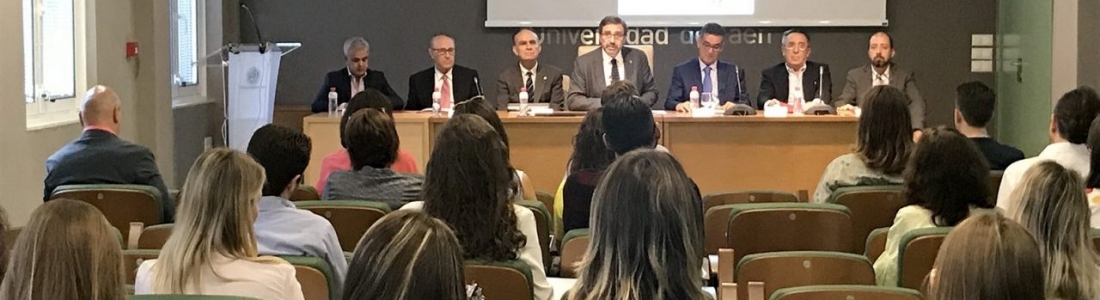 Arranca con 35 alumnos la 17 edición del Título de Experto en Cata de Aceites de Oliva Vírgenes de la UJA Arranca con 35 alumnos la 17 edición del Título de Experto en Cata de Aceites de Oliva Vírgenes de la UJA