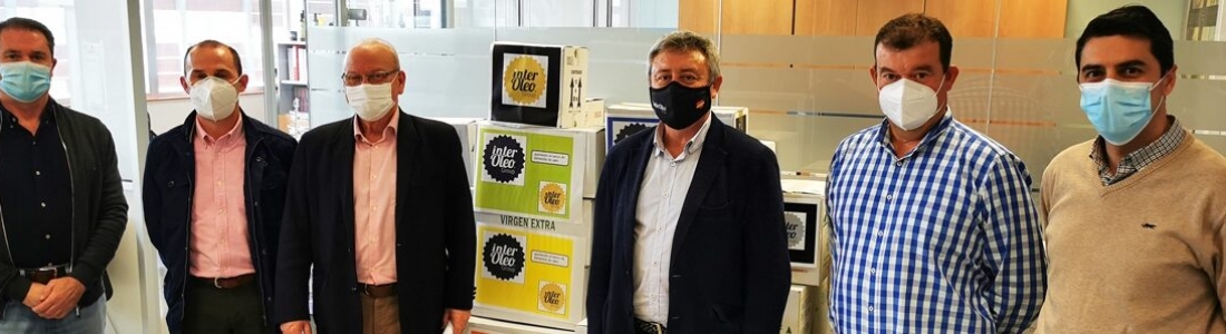 Grupo Interóleo incrementa su aportación al Banco de Alimentos y hace entrega de 937,50 litros de aceite de oliva virgen extra Grupo Interóleo incrementa su aportación al Banco de Alimentos y hace entrega de 937,50 litros de aceite de oliva virgen extra