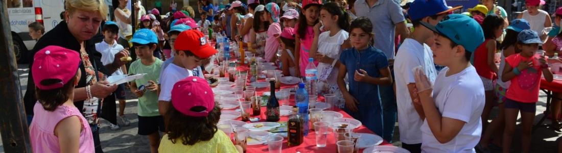 Unos 150 escolares disfrutan en Úbeda de un desayuno saludable Unos 150 escolares disfrutan en Úbeda de un desayuno saludable