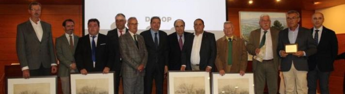Planas destaca la integración cooperativa y la calidad como elementos clave para mejorar la competitividad del sector olivarero Planas destaca la integración cooperativa y la calidad como elementos clave para mejorar la competitividad del sector olivarero