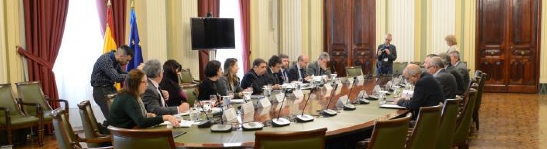 Luis Planas preside la reunión del Comité Asesor Agrario Luis Planas preside la reunión del Comité Asesor Agrario
