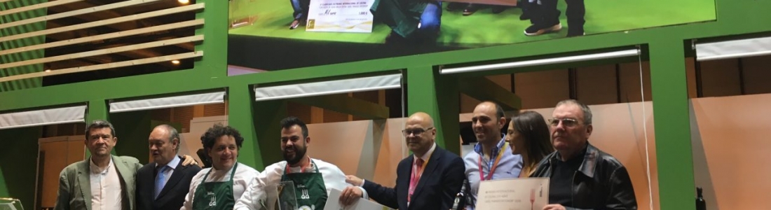 Lalo Reyes, de “Los Sentidos” de Linares, se hace con el XVI Premio de Cocina con AOVE “Jaén, paraíso interior” Lalo Reyes, de “Los Sentidos” de Linares, se hace con el XVI Premio de Cocina con AOVE “Jaén, paraíso interior”