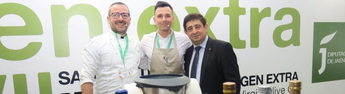 Pedro Sánchez y Álvaro Salazar, con una Estrella Michelín, divulgan en Expoliva 2019 el uso del AOVE en la cocina Pedro Sánchez y Álvaro Salazar, con una Estrella Michelín, divulgan en Expoliva 2019 el uso del AOVE en la cocina