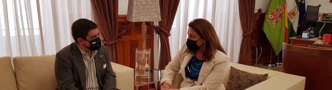 Reyes traslada a la consejera de Agricultura su preocupación por el reparto de la PAC y la seguridad sanitaria en la campaña Reyes traslada a la consejera de Agricultura su preocupación por el reparto de la PAC y la seguridad sanitaria en la campaña