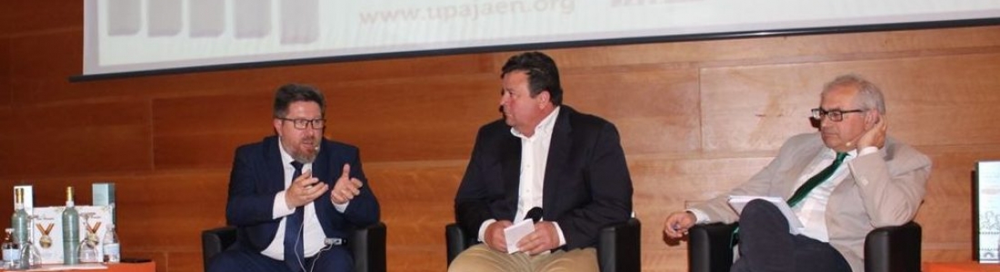 Manuel Parras reconoce que el consumo en el mercado interior de aceite de oliva “está muerto” y cree que la clave está en el exterior Manuel Parras reconoce que el consumo en el mercado interior de aceite de oliva “está muerto” y cree que la clave está en el exterior