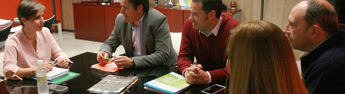UPA-Jaén solicita a la delegada de Agricultura la inmediata convocatoria del Consejo Andaluz del Olivar para buscar soluciones a la injustificable caída de precios del aceite de oliva UPA-Jaén solicita a la delegada de Agricultura la inmediata convocatoria del Consejo Andaluz del Olivar para buscar soluciones a la injustificable caída de precios del aceite de oliva