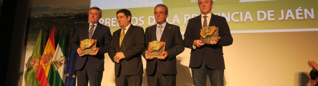 Entregados los V Premios de la Provincia de Jaén, entre ellos a los grupos aceiteros Interóleo, Jaencoop y Olivar de Segura Entregados los V Premios de la Provincia de Jaén, entre ellos a los grupos aceiteros Interóleo, Jaencoop y Olivar de Segura