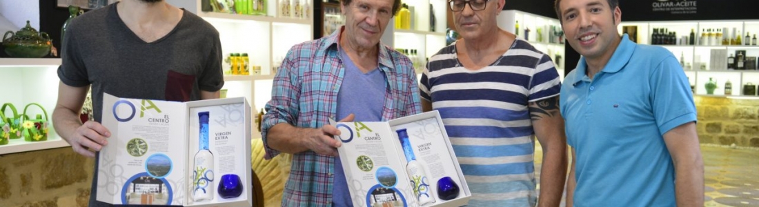 Actores de la serie «El Ministerio del Tiempo» visitan el Centro de Interpretación Olivar y Aceite Actores de la serie «El Ministerio del Tiempo» visitan el Centro de Interpretación Olivar y Aceite