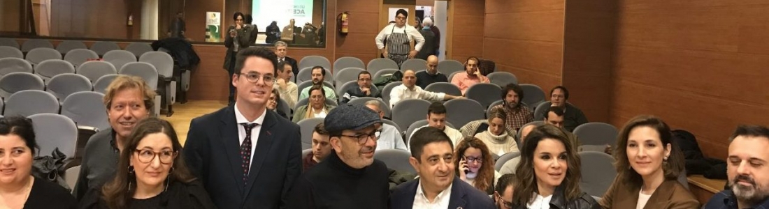 Reyes coloca el binomio gastronomía y aceite de oliva como uno de los principales atractivos turísticos jiennenses Reyes coloca el binomio gastronomía y aceite de oliva como uno de los principales atractivos turísticos jiennenses