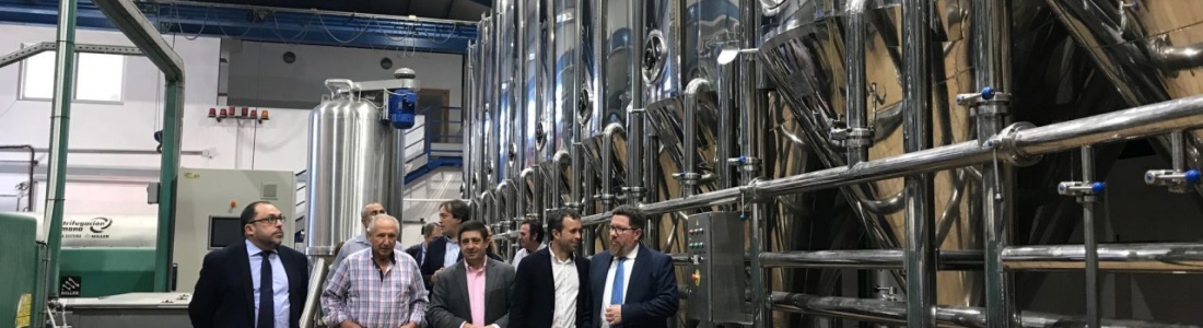 Sánchez Haro destaca la labor de la cooperativa San Juan de Jaén por aglutinar la oferta Sánchez Haro destaca la labor de la cooperativa San Juan de Jaén por aglutinar la oferta