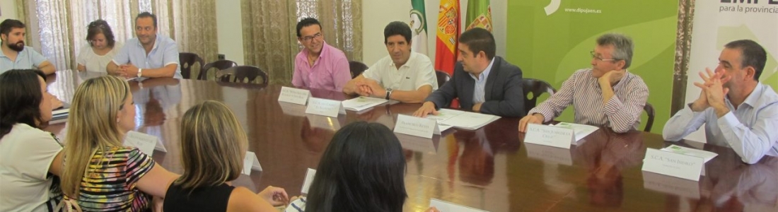 Entregan ayudas a cuatro cooperativas oleícolas para avanzar en profesionalización Entregan ayudas a cuatro cooperativas oleícolas para avanzar en profesionalización