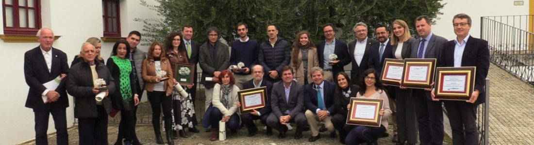 La Diputación de Jaén, distinguida como socia de honor de Ecovalia por su apoyo al desarrollo de alimentos ecológicos La Diputación de Jaén, distinguida como socia de honor de Ecovalia por su apoyo al desarrollo de alimentos ecológicos