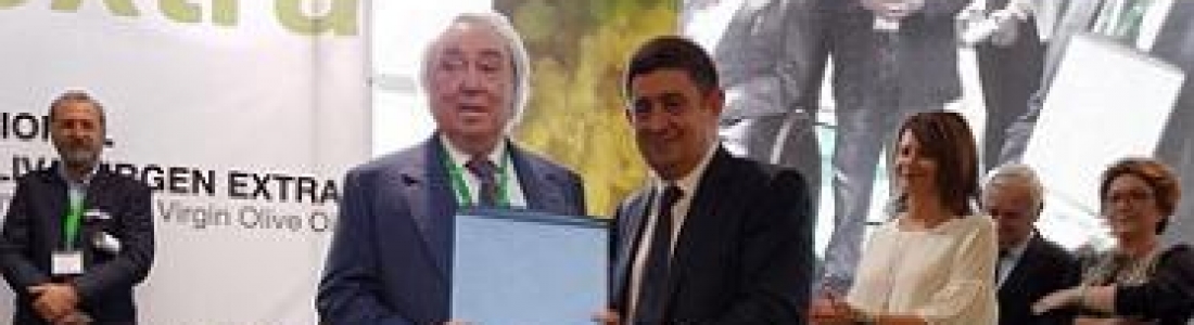 Gennaro Pieralisi, premiado en Expoliva Gennaro Pieralisi, premiado en Expoliva