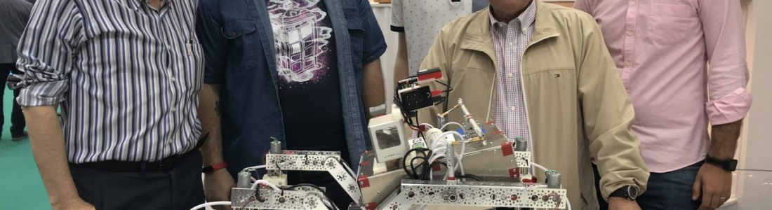 La Universidad de Jaén presenta en Expoliva un prototipo de robot para agricultura de precisión en el olivar La Universidad de Jaén presenta en Expoliva un prototipo de robot para agricultura de precisión en el olivar