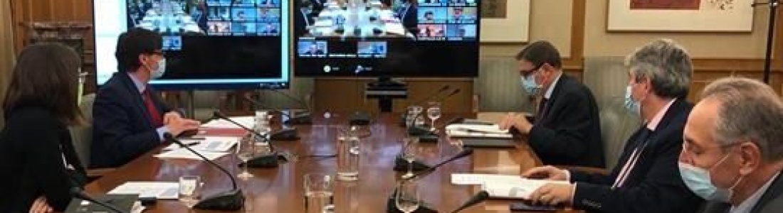 Los brotes de la COVID-19 en el sector agroalimentario son el 1,98% de los notificados en todos los ámbitos, según el Gobierno, que apela a mantener una vigilancia estrecha Los brotes de la COVID-19 en el sector agroalimentario son el 1,98% de los notificados en todos los ámbitos, según el Gobierno, que apela a mantener una vigilancia estrecha