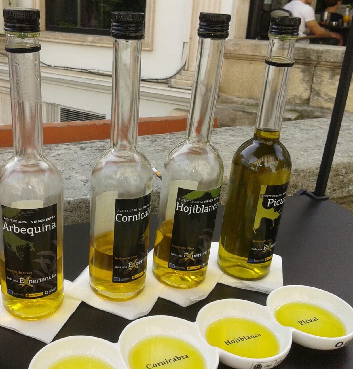 España recupera el ritmo de exportaciones en EE UU tras el acuerdo que suspendió por cinco años los aranceles al aceite de oliva España recupera el ritmo de exportaciones en EE UU tras el acuerdo que suspendió por cinco años los aranceles al aceite de oliva