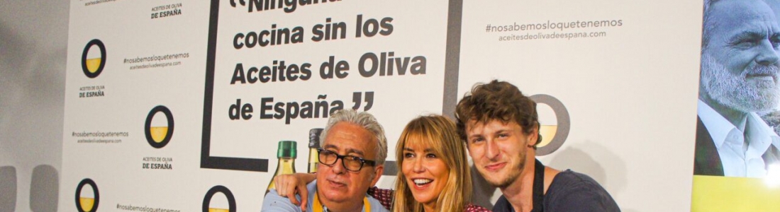 Nicolás Coronado, Raquel Meroño y Leo Harlem versionan recetas de toda la vida con los aceites de oliva como ingrediente estrella en un innovador reto gastronómico Nicolás Coronado, Raquel Meroño y Leo Harlem versionan recetas de toda la vida con los aceites de oliva como ingrediente estrella en un innovador reto gastronómico