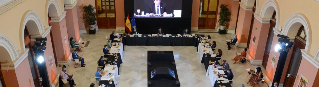 Planas: Estamos ante una nueva PAC que impulsará la agricultura profesional para responder a los retos del próximo decenio Planas: Estamos ante una nueva PAC que impulsará la agricultura profesional para responder a los retos del próximo decenio