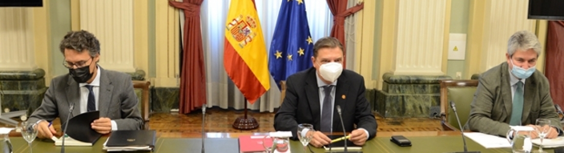Planas señala que la nueva PAC apoyará a la agricultura profesional y familiar para dar respuesta a los retos de futuro Planas señala que la nueva PAC apoyará a la agricultura profesional y familiar para dar respuesta a los retos de futuro