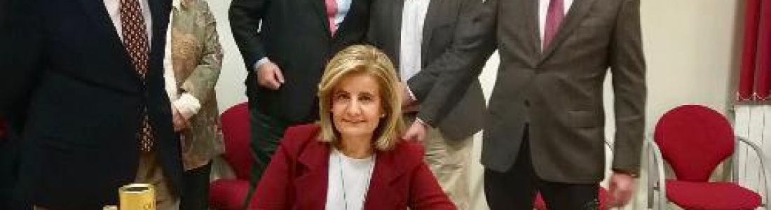 Báñez destaca que la reducción de 35 a 20 peonadas beneficiará directamente a más de 56.000 trabajadores del campo andaluz Báñez destaca que la reducción de 35 a 20 peonadas beneficiará directamente a más de 56.000 trabajadores del campo andaluz