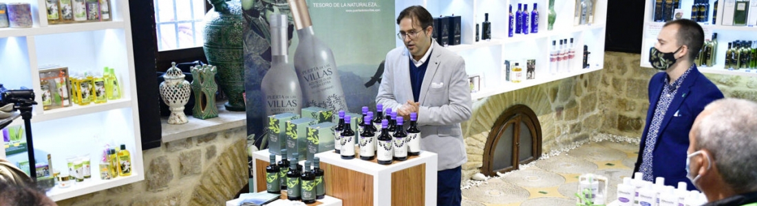 El Centro de Interpretación Olivar y Aceite acoge la presentación y catas de AOVEs de cosecha temprana El Centro de Interpretación Olivar y Aceite acoge la presentación y catas de AOVEs de cosecha temprana